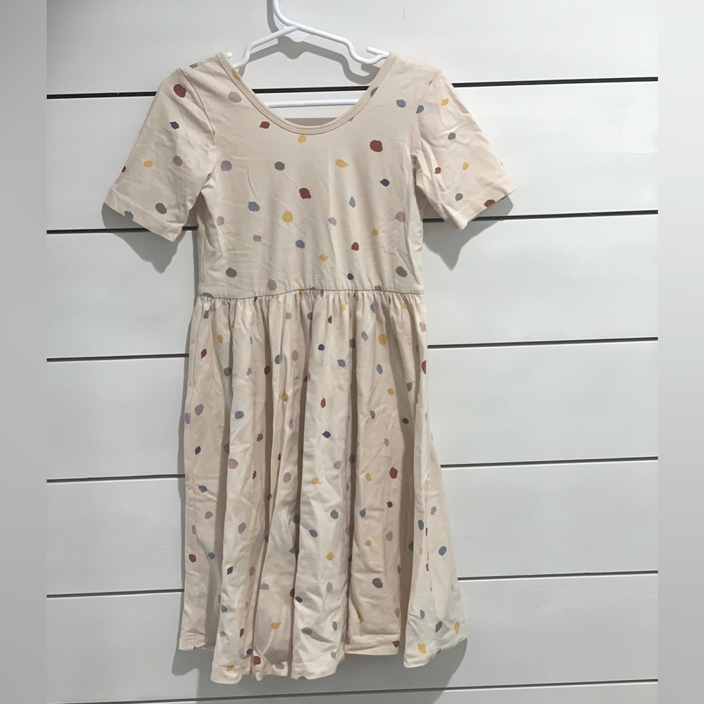 Alice and Ames Short Sleeve Ballet dress in Confetti Dot size 6